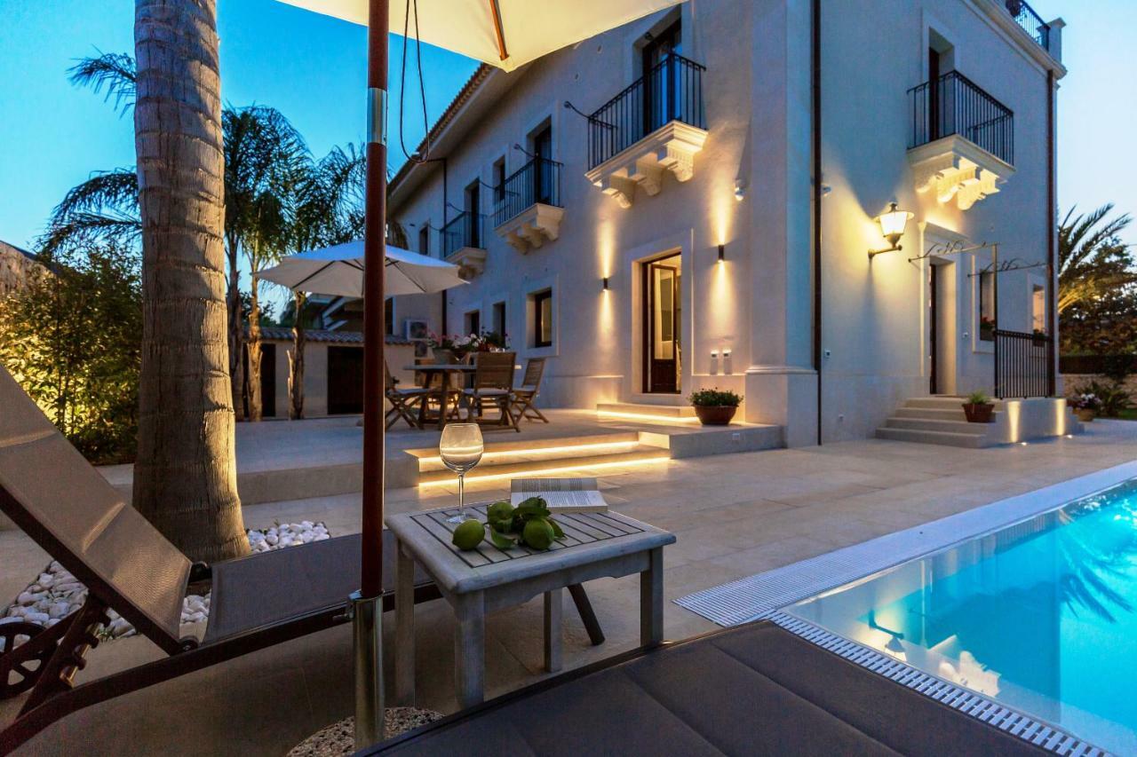 Villa Raphael *
